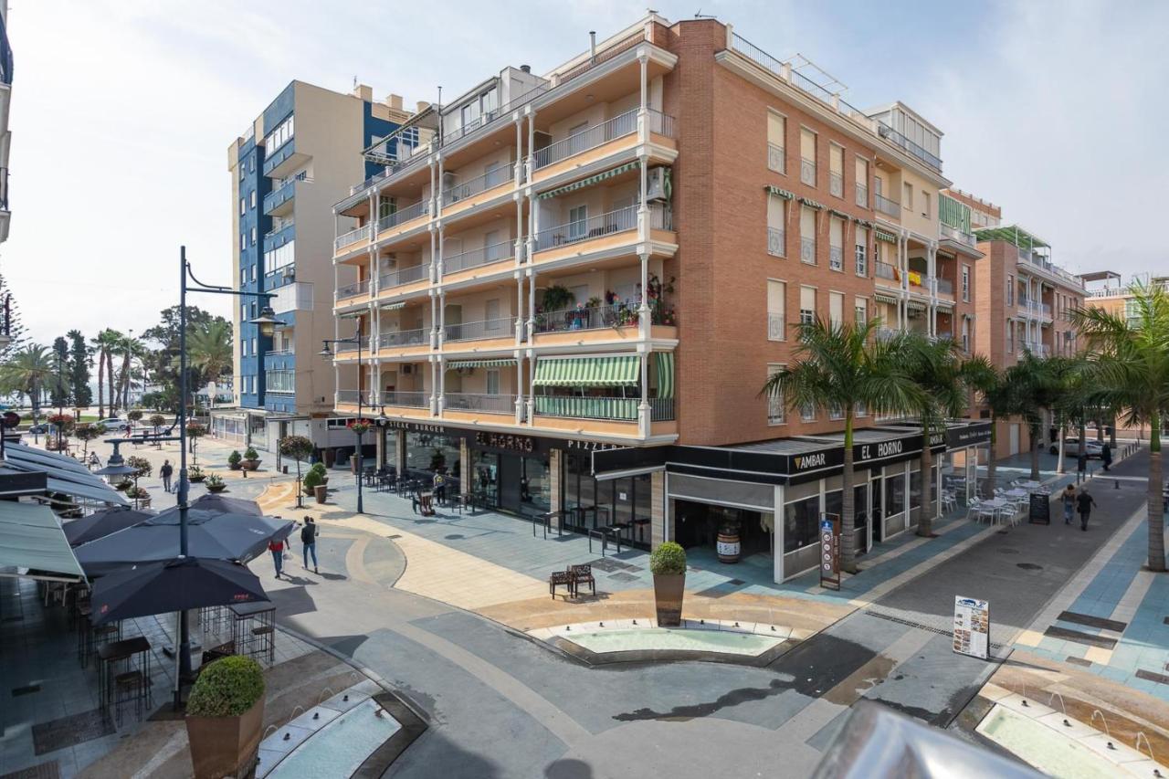 Apartamentos Guerrero Torre Del Mar Bagian luar foto
