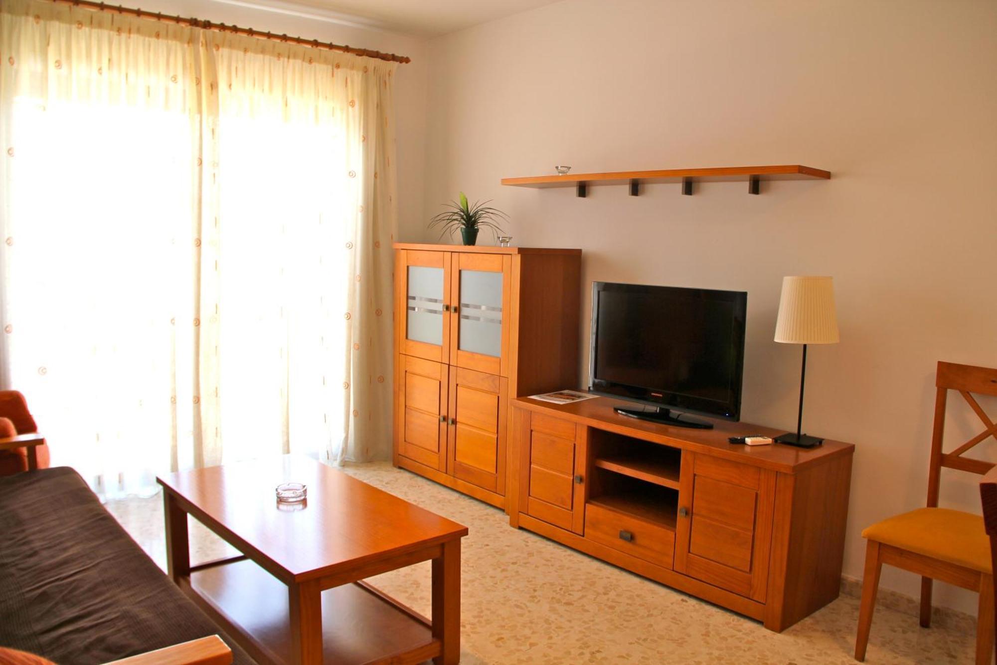 Apartamentos Guerrero Torre Del Mar Ruang foto