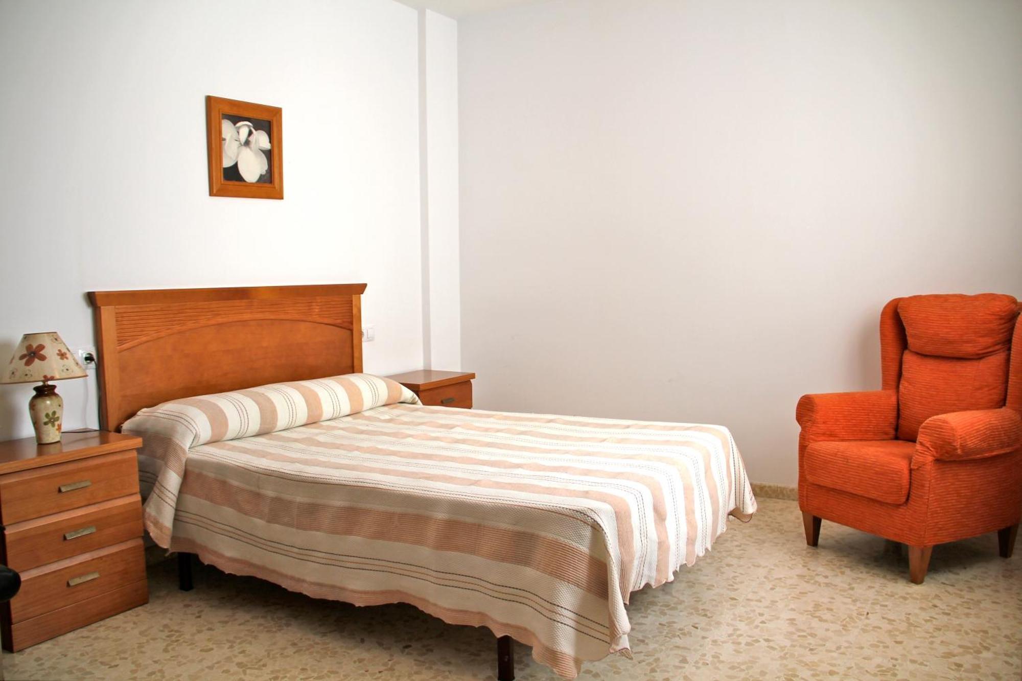 Apartamentos Guerrero Torre Del Mar Ruang foto