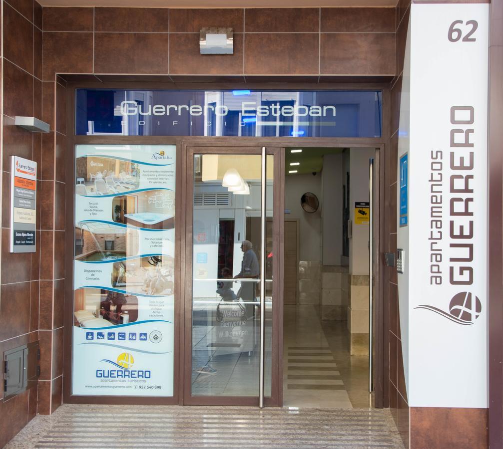 Apartamentos Guerrero Torre Del Mar Bagian luar foto