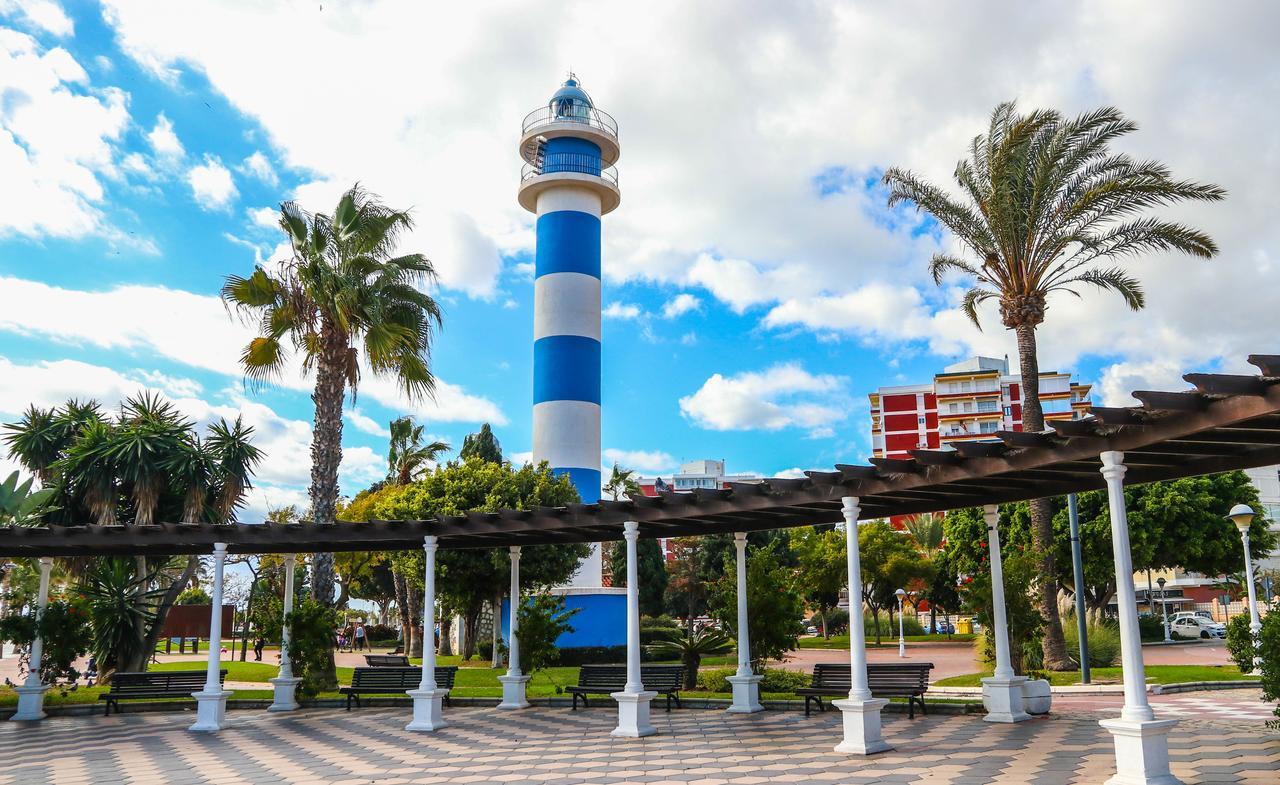 Apartamentos Guerrero Torre Del Mar Bagian luar foto