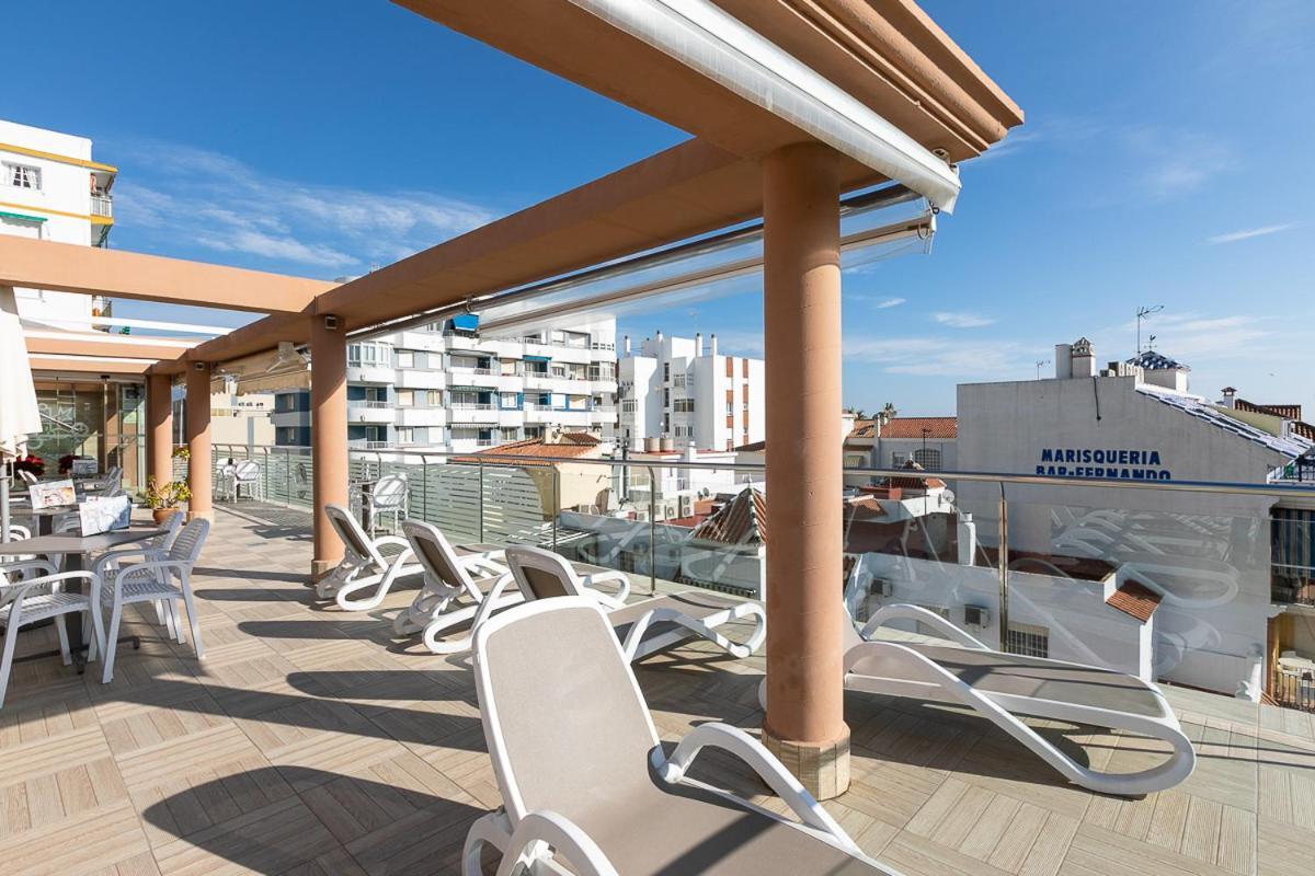 Apartamentos Guerrero Torre Del Mar Bagian luar foto