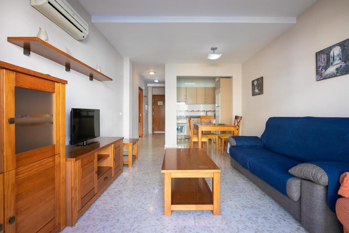 Apartamentos Guerrero Torre Del Mar Bagian luar foto