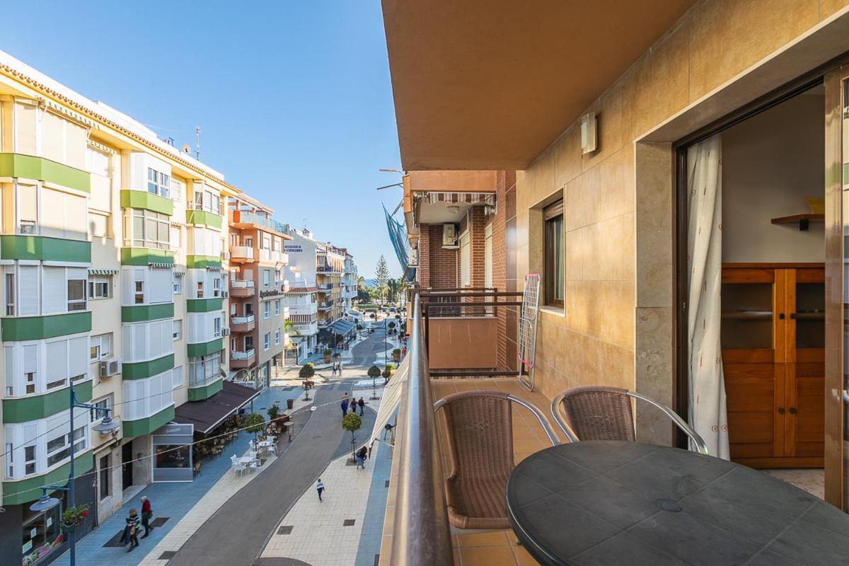 Apartamentos Guerrero Torre Del Mar Bagian luar foto