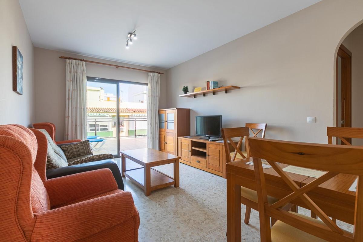Apartamentos Guerrero Torre Del Mar Bagian luar foto