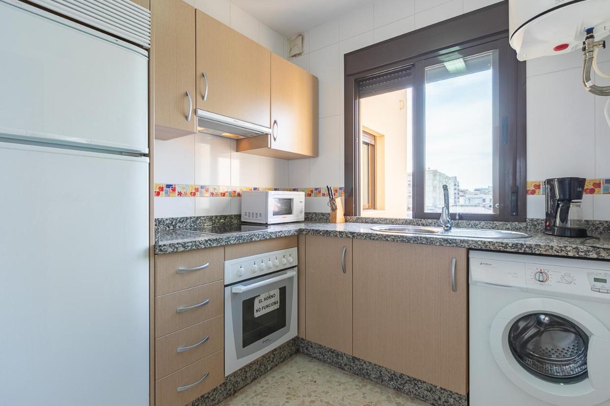 Apartamentos Guerrero Torre Del Mar Bagian luar foto