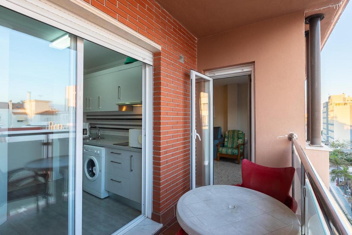 Apartamentos Guerrero Torre Del Mar Bagian luar foto