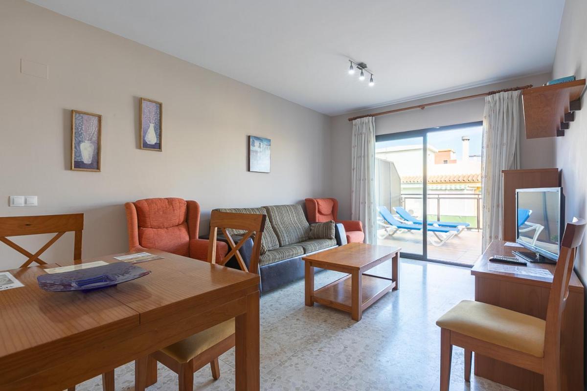 Apartamentos Guerrero Torre Del Mar Bagian luar foto